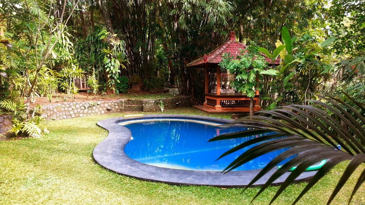 Pondok Manis Singaraja  Bagian luar foto