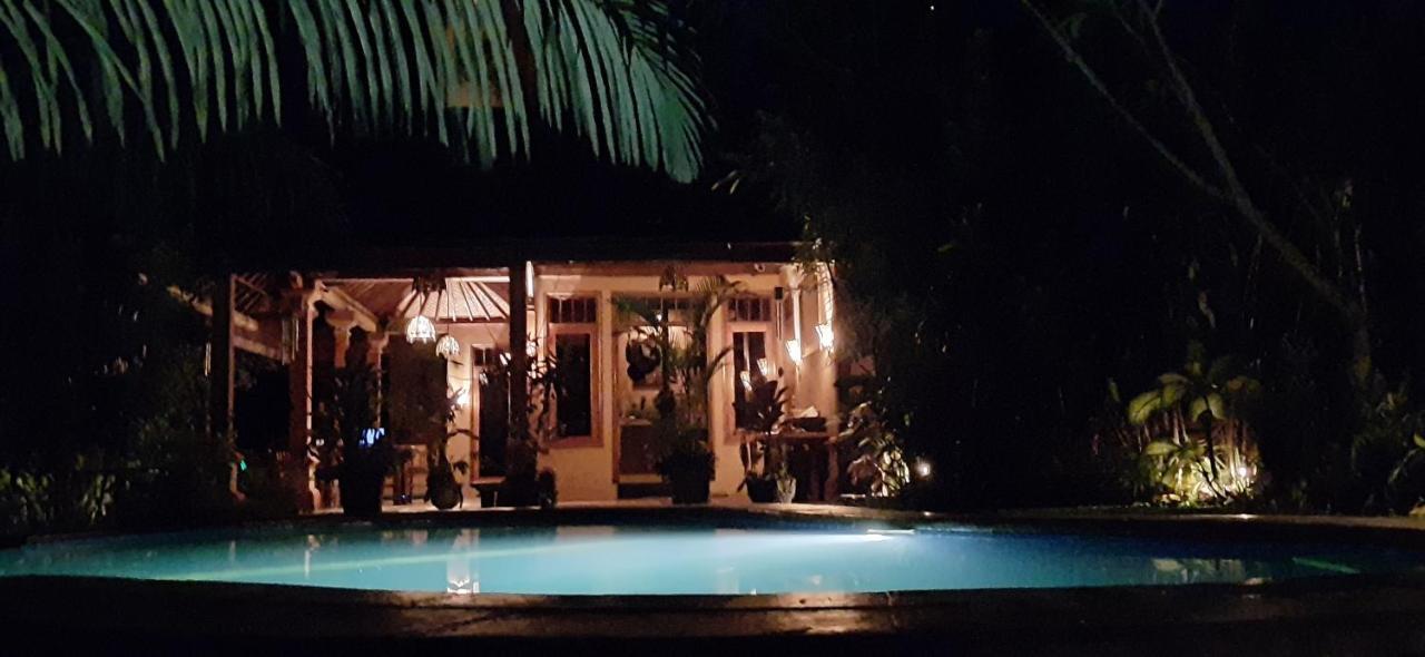 Pondok Manis Singaraja  Bagian luar foto